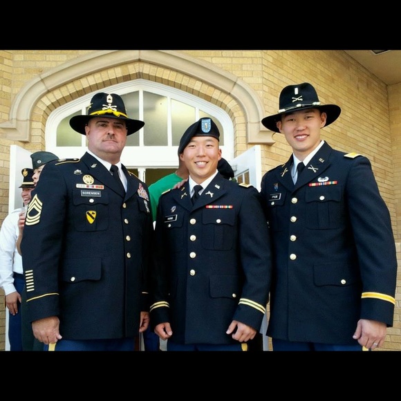 Meet your Posher, Ted - Picture 3 of 5